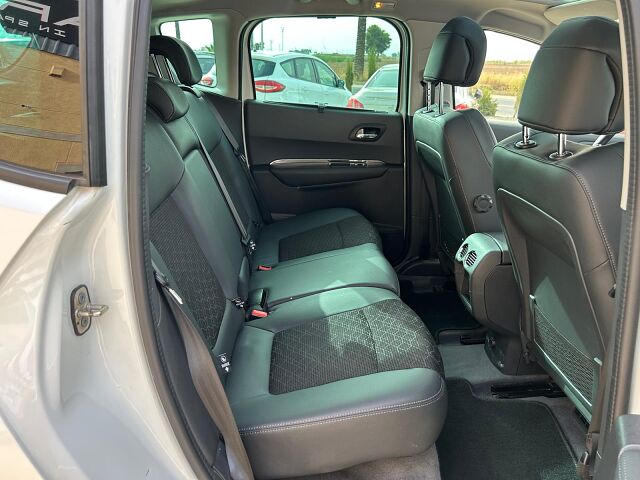 PEUGEOT 3008 ALLURE 1.6 BLUE HDI AUTO SPANISH LHD IN SPAIN 117K SUPERB 2015